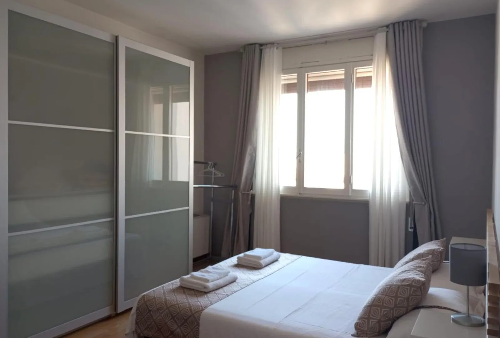 Quietnest Venice Station Flat 86Sqm 100M To Bus Station 300M To Train Station 0*,